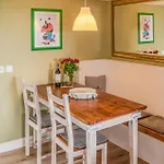 2 Bedroom Lovely Home In Emmelsbuell-Horsbuell * Emmelsbull-Horsbull